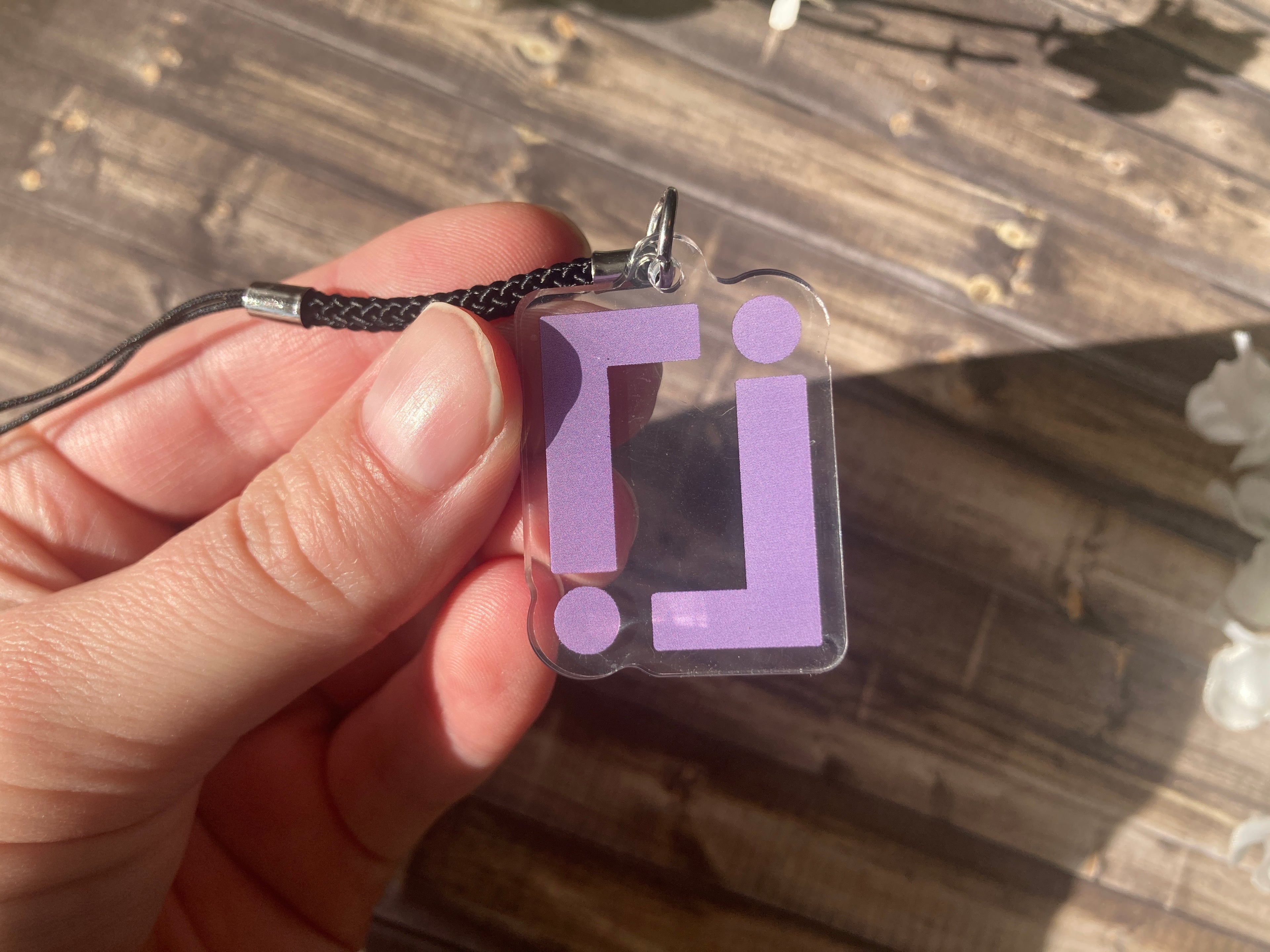 Watchers Phone Charm