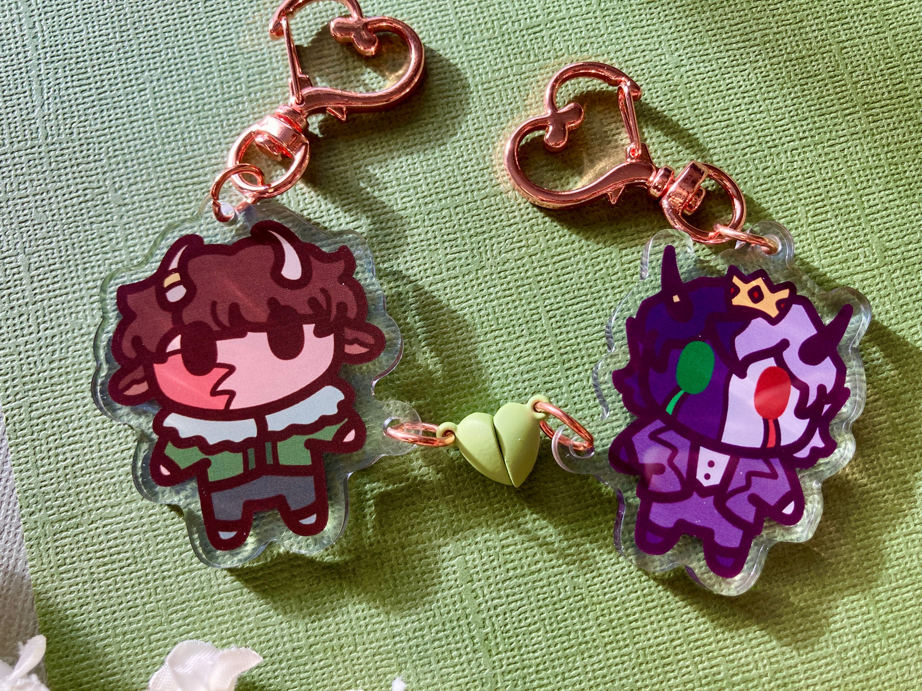 Bee Duo Magnet Keychains & Stickers